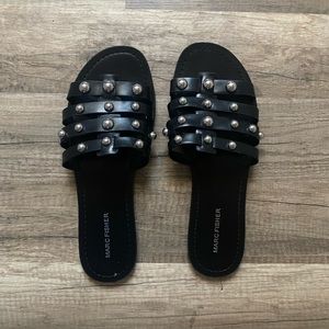 Marc Fisher Sandles
